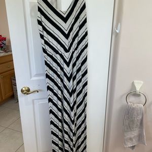 Ella miss maxi dress black and grayish white